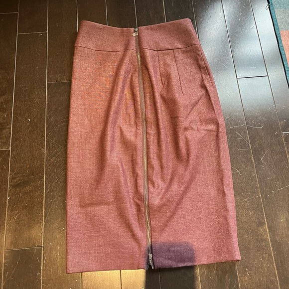 NWOT Express Maroon Pencil Skirt - Picture 5 of 6